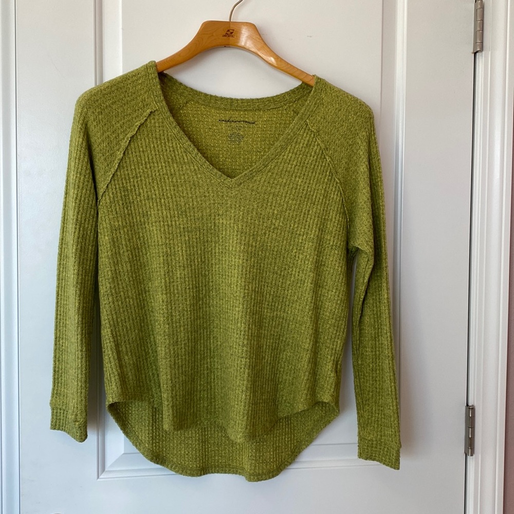 American Eagle Outfitters green top Size S